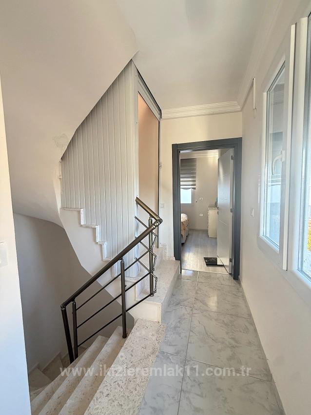 3+1 Villa Mit Garten In Meeresnähe In Doğanbey Zu Verkaufen