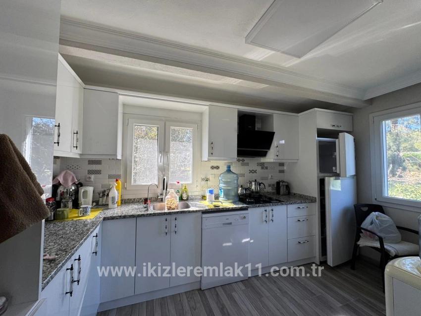 4+1-Zimmer Villa Zu verkaufen in Cumhuriyet Bz. Seferihisar Doğanbey - 165 m²