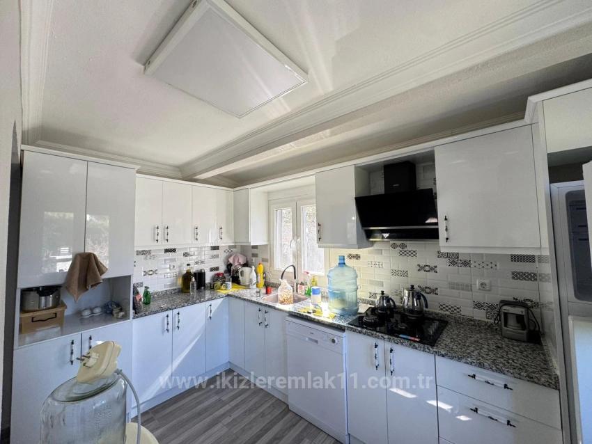 Seferihisar'cumhuriyet Bezirk, Meltem Tour Site 4+1 Villa Zum Verkauf Am Meer