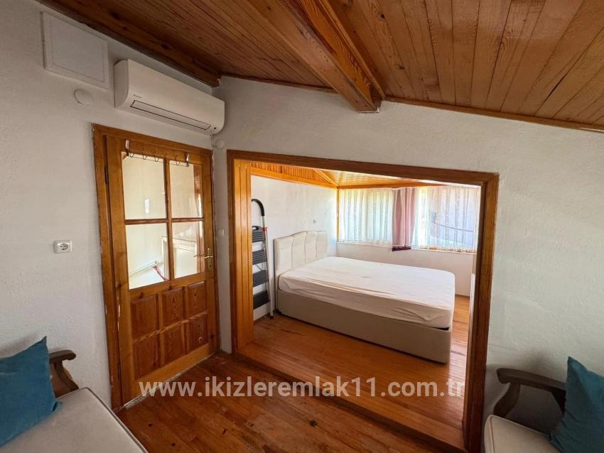4+1-Zimmer Villa Zu verkaufen in Cumhuriyet Bz. Seferihisar Doğanbey - 165 m²