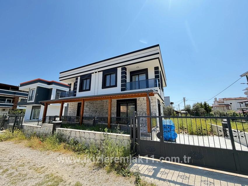 3+1-Zimmer Villa Zu verkaufen in Cumhuriyet Bz. Seferihisar Doğanbey - 220 m²