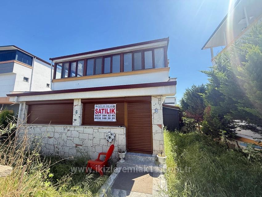 2+1 Voll Möblierte Villa Mit Garten In Doğanbey, Seferihisar Zu Verkaufen