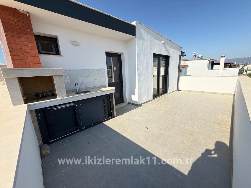 3+1-Zimmer Villa Zu verkaufen in Cumhuriyet Bz. Seferihisar Doğanbey - 160 m²