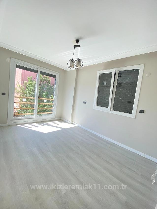 Brandneue, Freistehende Luxusvilla Mit 3 Schlafzimmern Und Einem Zusätzlichen Zimmer In Doğanbey, Seferihisar, Zu Verkaufen.