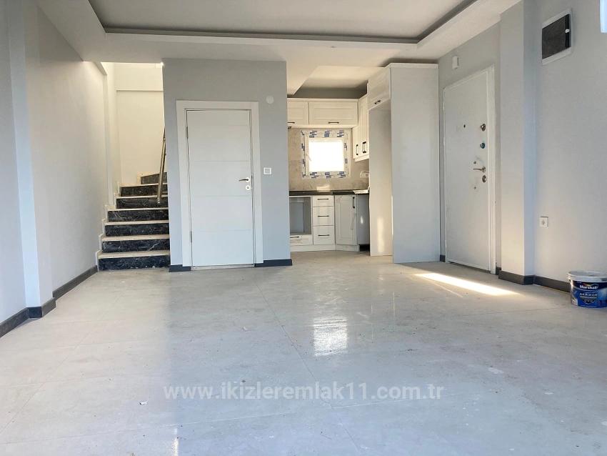 2+1 Villa Mit Meerblick Und Garten Zum Verkauf In Doğanbey, Seferihisar