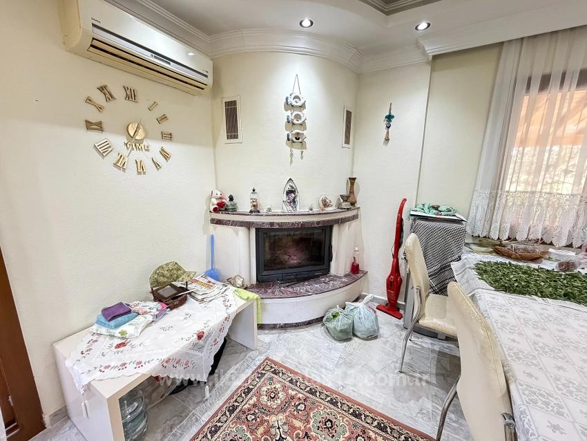 4+1 Freistehende Villa Mit Garten Zum Verkauf In Doğanbey, Seferihisar