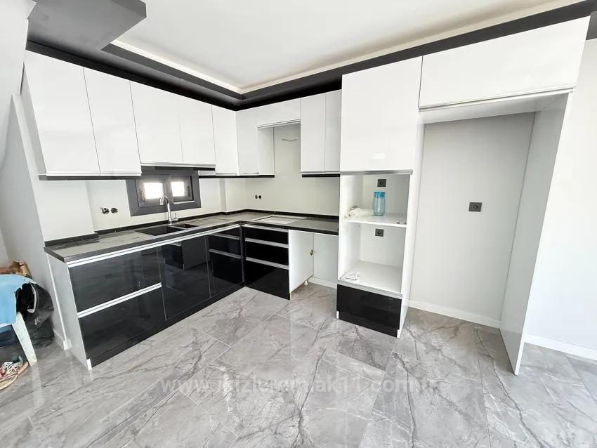 370 M² Garten, Freistehende 3+1-Zimmer-Villa In Meeresnähe In Doğanbey
