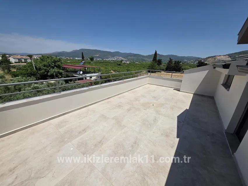 4+1-Zimmer Einfamilienhaus Zu verkaufen in Gümüldür İnönü Bz. Menderes Gümüldür - 160 m²