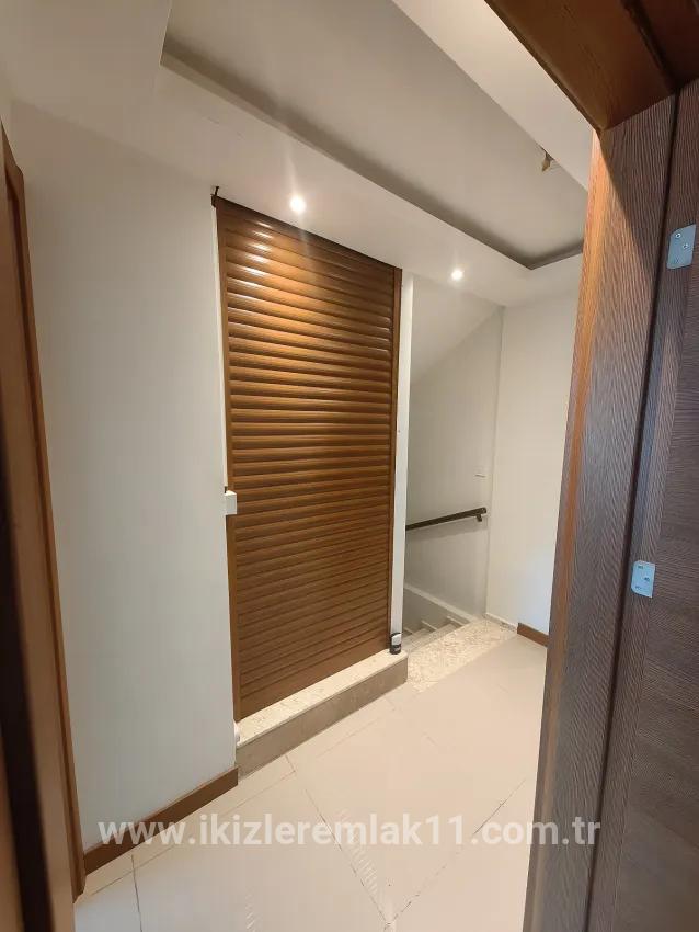4+1-Zimmer Villa Zu verkaufen in Gümüldür Fevzi Çakmak Bz. Menderes Gümüldür - 170 m²