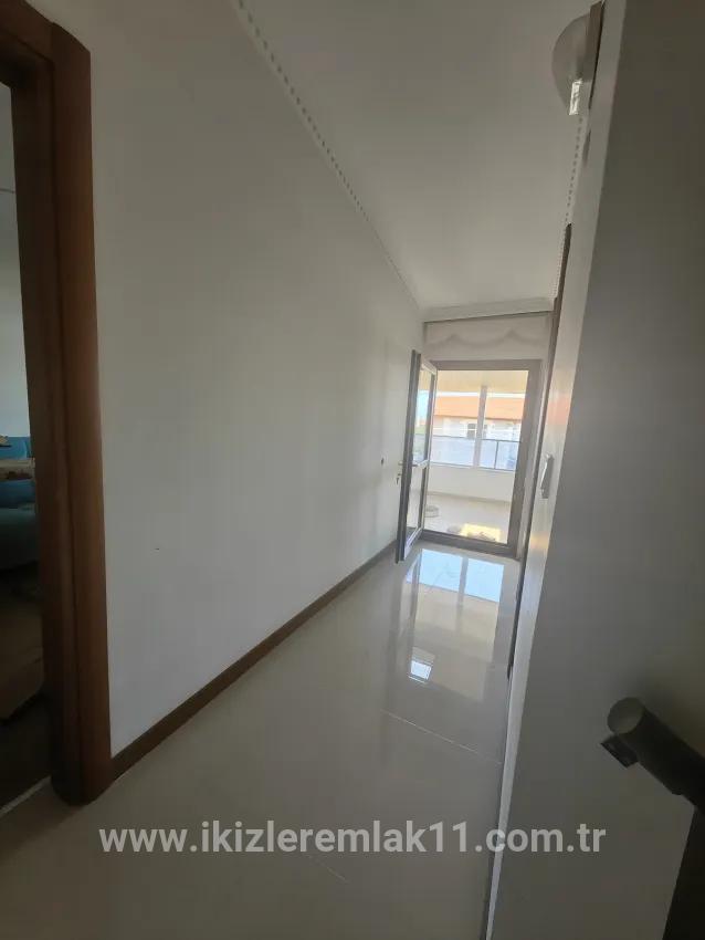 4+1-Zimmer Villa Zu verkaufen in Gümüldür Fevzi Çakmak Bz. Menderes Gümüldür - 170 m²