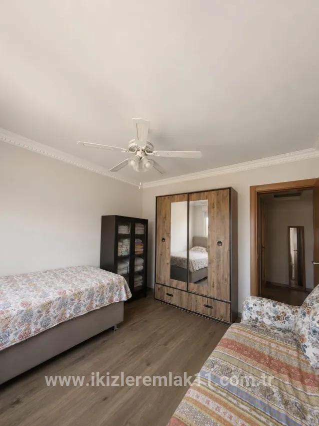 4+1-Zimmer Villa Zu verkaufen in Gümüldür Fevzi Çakmak Bz. Menderes Gümüldür - 170 m²