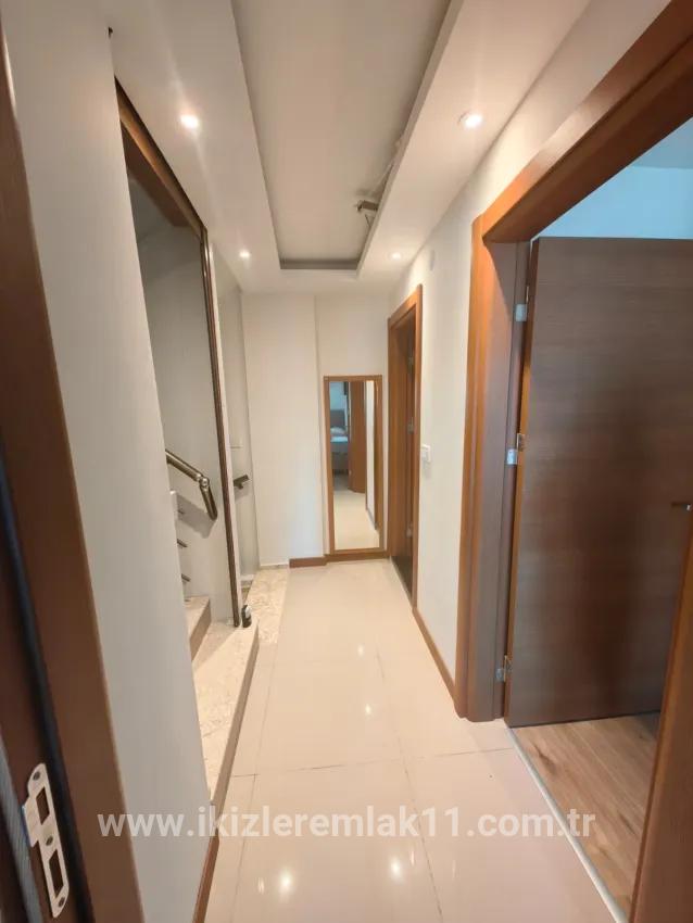 4+1-Zimmer Villa Zu verkaufen in Gümüldür Fevzi Çakmak Bz. Menderes Gümüldür - 170 m²