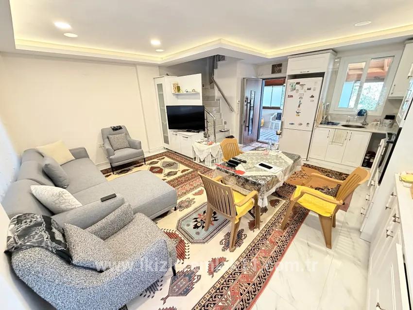 3+1-Zimmer Einfamilienhaus Zu verkaufen in Cumhuriyet Bz. Seferihisar Doğanbey - 180 m²