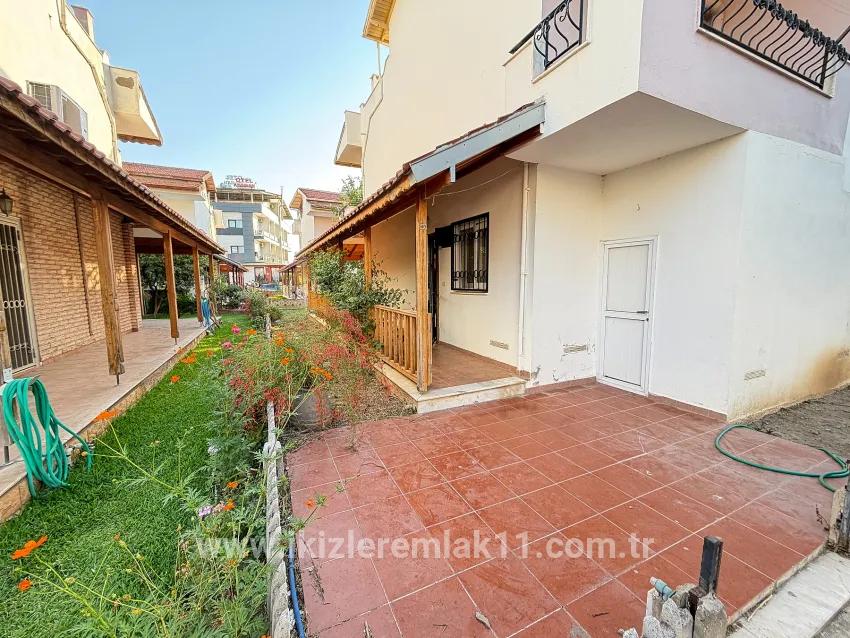 3+1-Zimmer Einfamilienhaus Zu verkaufen in Gümüldür Fevzi Çakmak Bz. Menderes Gümüldür - 180 m²