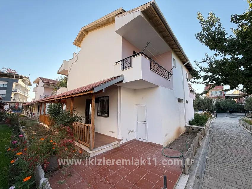 3+1-Zimmer Einfamilienhaus Zu verkaufen in Gümüldür Fevzi Çakmak Bz. Menderes Gümüldür - 180 m²
