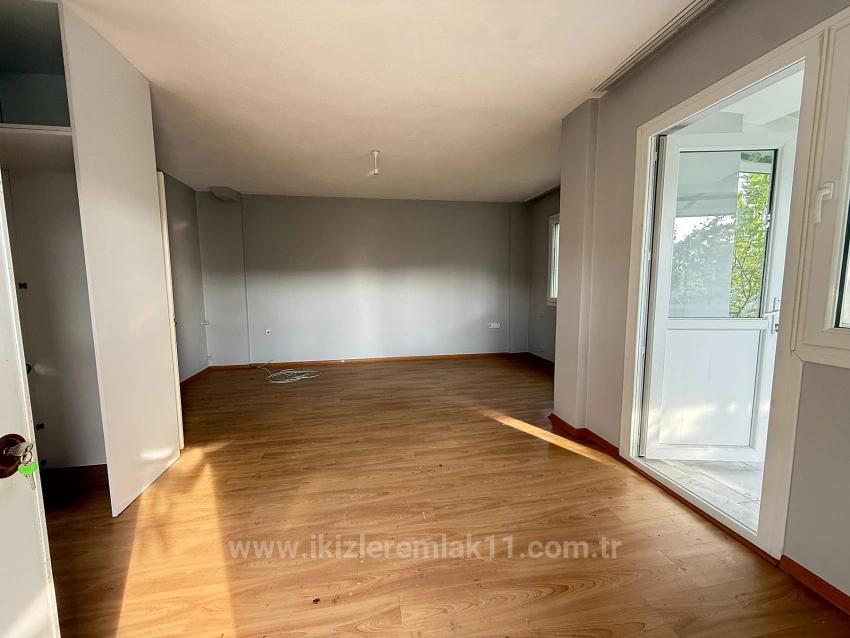 4+1 Villa Mit Großem Garten Zum Verkauf Im Seferihisar Doğanbey Center