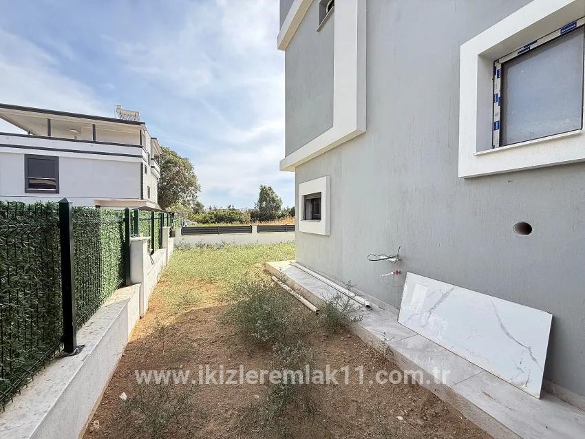 3+1-Zimmer Villa Zu verkaufen in Cumhuriyet Bz. Seferihisar Doğanbey - 180 m²