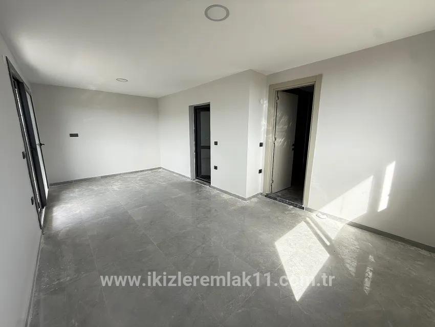 3+1-Zimmer Villa Zu verkaufen in Cumhuriyet Bz. Seferihisar Doğanbey - 180 m²