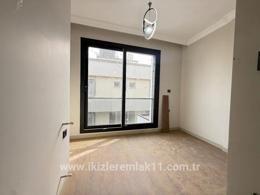 3+1-Zimmer Sommerhaus Zu verkaufen in Cumhuriyet Bz. Seferihisar Doğanbey - 180 m²