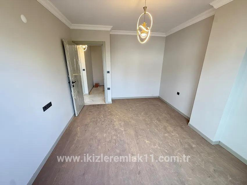 3+1-Zimmer Sommerhaus Zu verkaufen in Cumhuriyet Bz. Seferihisar Doğanbey - 180 m²