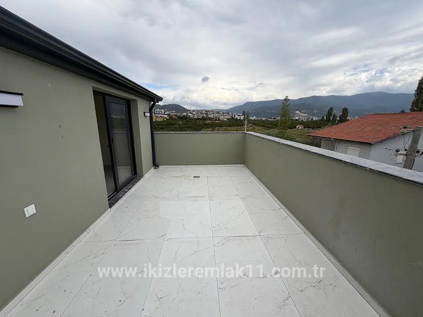 3+1-Zimmer Villa Zu verkaufen in Gümüldür Cumhuriyet Bz. Menderes Gümüldür - 180 m²
