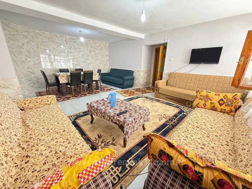 3+1 Gartenapartment In Ürkmez Zu Verkaufen, 250 Meter Vom Meer Entfernt, Erschwinglicher Preis