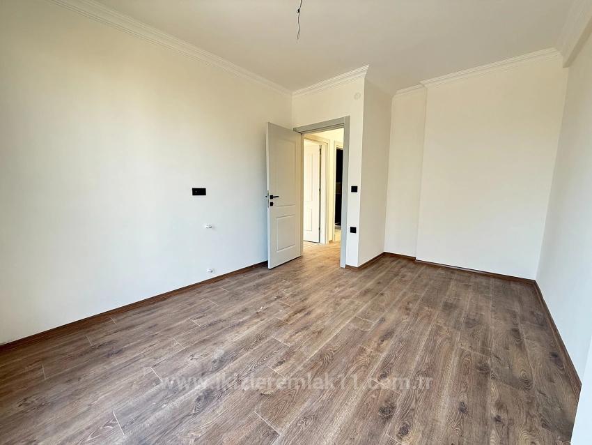 Brandneues Luxus-Sommerhaus Mit 3+1 Bädern In Seferihisar Doganbey Zu Verkaufen