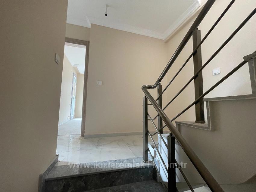 Luxuriöse 3+1-Zimmer-Villa In Seferihisar Doğanbey Zu Verkaufen, Großzügige Lage, In Unmittelbarer Nähe Zum Meer