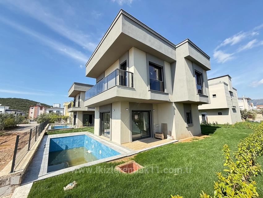 3+1 Duplex-Sommerhaus Mit Pool In Seferihisar Doğanbey