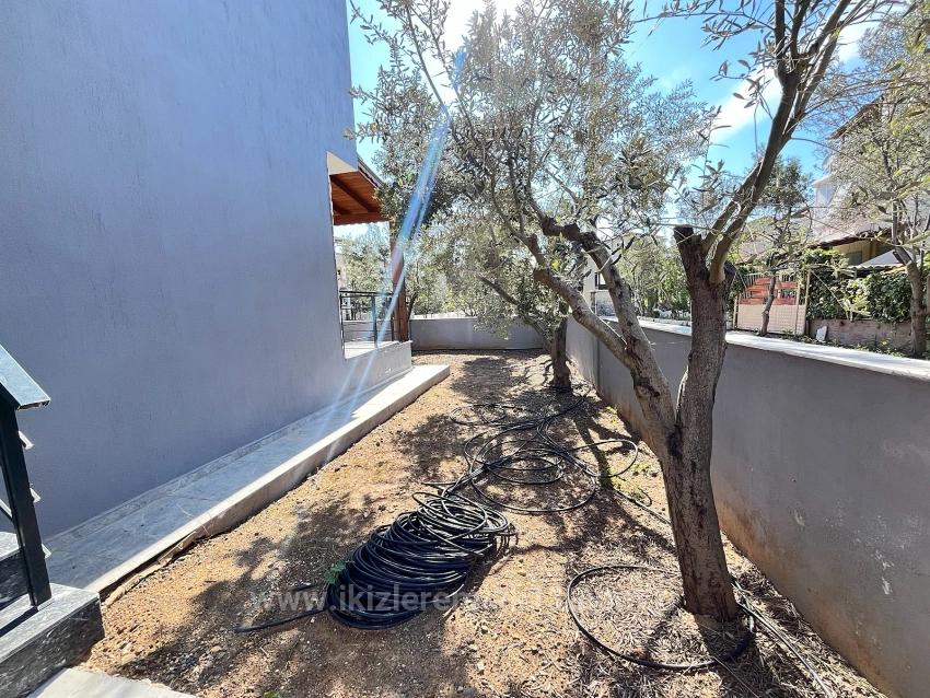 3+1-Zimmer Villa Zu verkaufen in Cumhuriyet Bz. Seferihisar Doğanbey - 180 m²