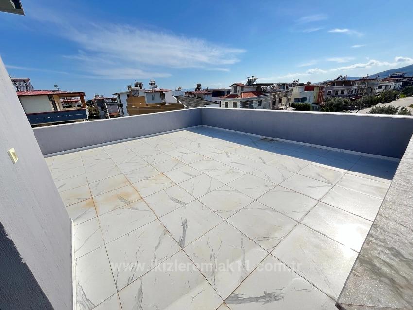 Brandneue, Freistehende 3+1-Zimmer-Villa Mit Großem Garten In Seferihisar Doğanbey Zu Verkaufen