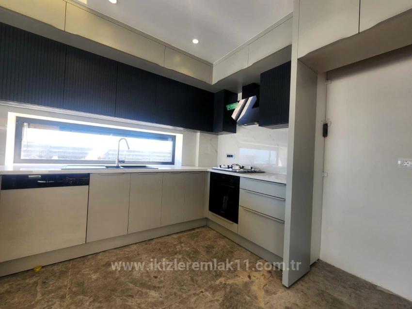 Freistehendes Einfamilienhaus In Seferihisar Doğanbey Mit Großem Garten Und Panoramablick Auf Das Meer Zu Verkaufen