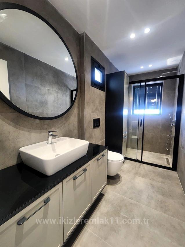 Freistehendes Einfamilienhaus In Seferihisar Doğanbey Mit Großem Garten Und Panoramablick Auf Das Meer Zu Verkaufen