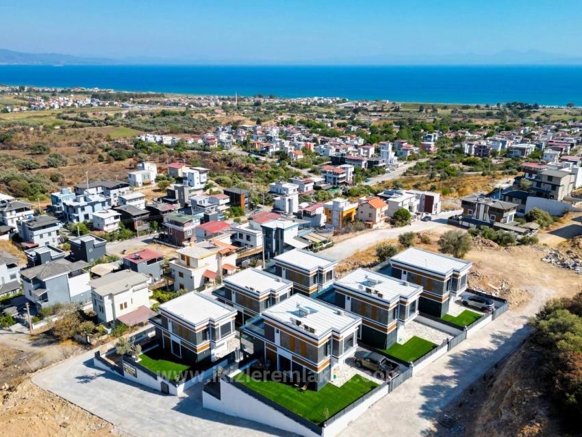 Freistehendes Einfamilienhaus In Seferihisar Doğanbey Mit Großem Garten Und Panoramablick Auf Das Meer Zu Verkaufen