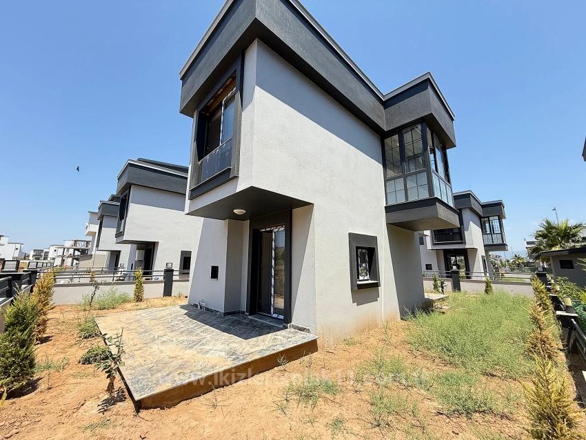 2 + 1 Villa Mit Freistehendem Garten Zum Verkauf In Seferihisar Doğanbey