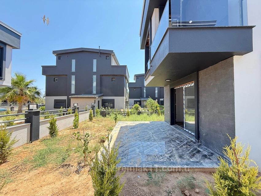 2 + 1 Villa Mit Freistehendem Garten Zum Verkauf In Seferihisar Doğanbey