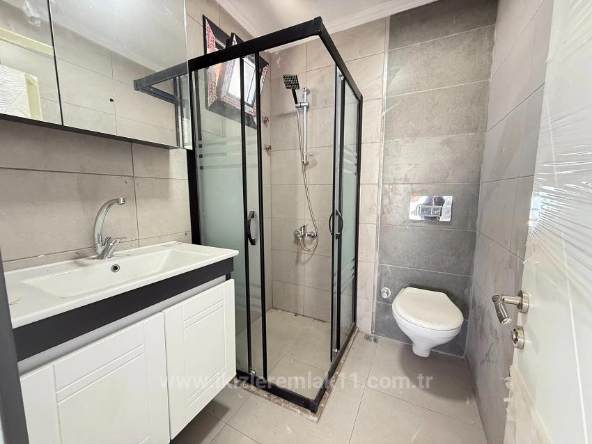 3+1 Villa Mit Brandneuem Garten In Seferihisar Doğanbey, In Meeresnähe, Zu Verkaufen