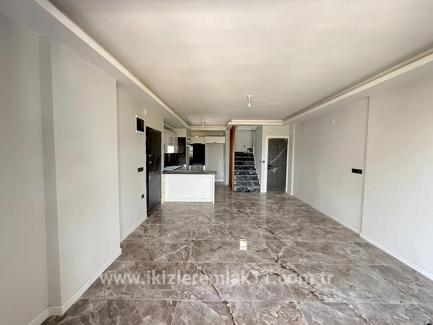 2+1-Zimmer Villa Zu verkaufen in Atatürk Bz. Seferihisar Doğanbey - 185 m²