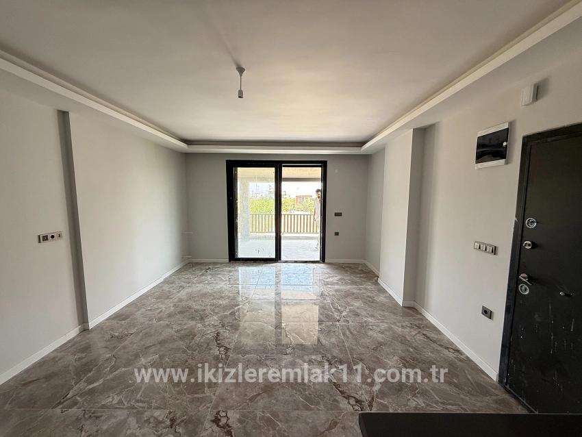 2+1-Zimmer Villa Zu verkaufen in Atatürk Bz. Seferihisar Doğanbey - 185 m²