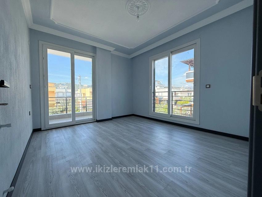 Freistehende 3+1-Maisonette-Villa Auf Einem 300 M2 Großen Grundstück In Seferihisar Doğanbey