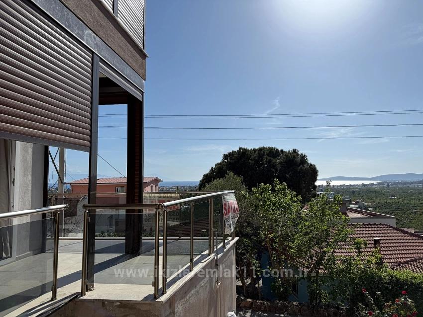 Neue 3+1-Wohnung Mit Meer- Und Naturblick Im Zentrum Von Gumuldur Zu Verkaufen