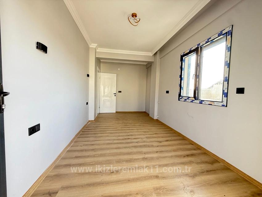 3+1 Eckvilla Mit Meerblick Und Separater Küche In Ürkmez