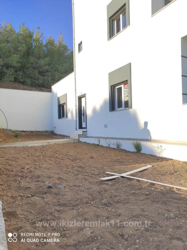 Freistehendes Ferienhaus (4+2) In Doğanbey Zu Verkaufen, Inmitten Der Natur Mit Freiem Meerblick