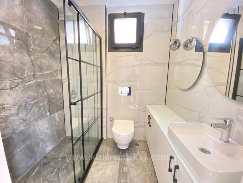 Brandneue Freistehende 3+1-Villa Zum Verkauf Am Meer In Doğanbey