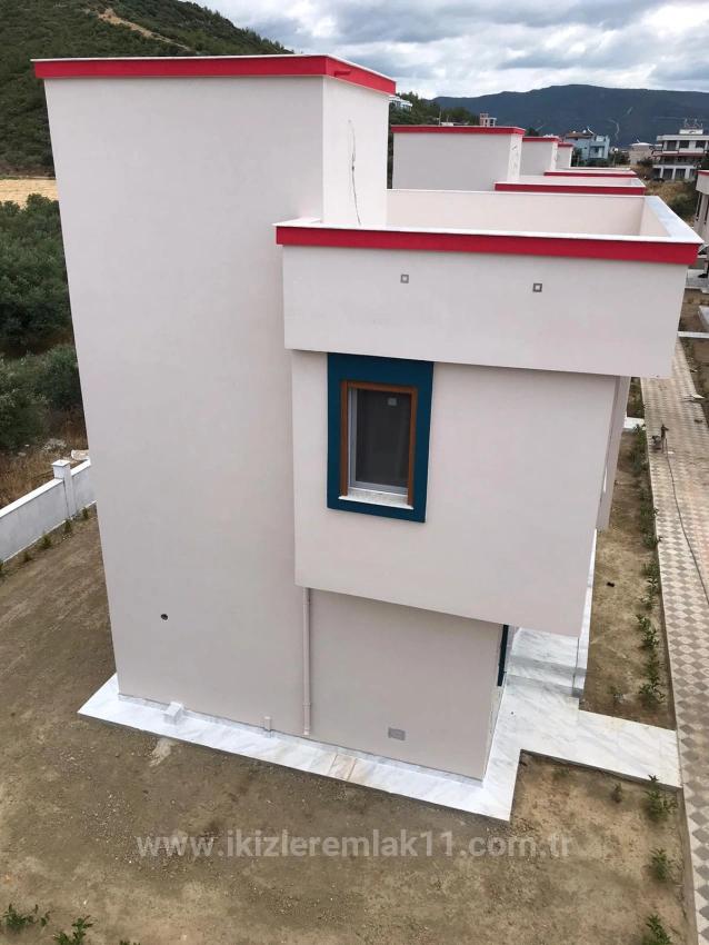 3+1 Brandneue Freistehende 3+1 Villa Zum Verkauf In Seferihisar Doğanbey