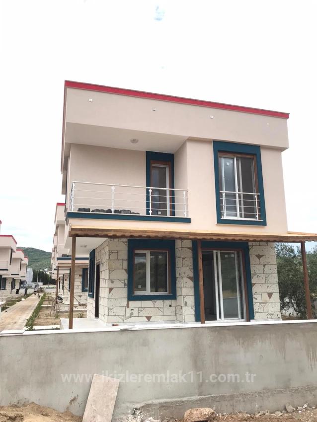 3+1 Brandneue Freistehende 3+1 Villa Zum Verkauf In Seferihisar Doğanbey