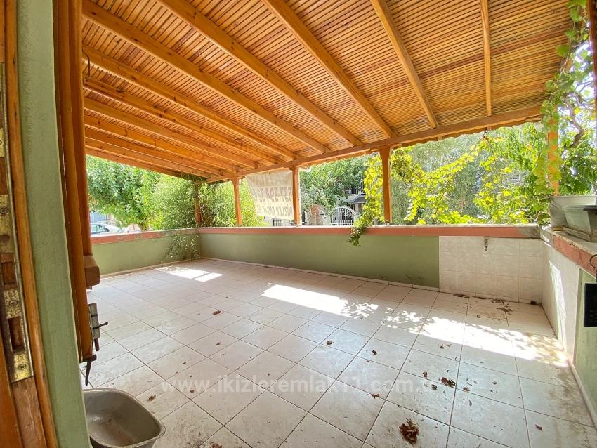 1+1 85 M2 Wohnung Zum Verkauf Am Meer In Seferihisar Ürkmez