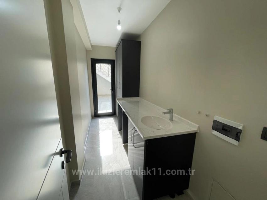 750 Quadratmeter Große Luxusvilla Mit 4 + 2 Privaten Pools Zum Verkauf In Izmir Seferihisar Düzce