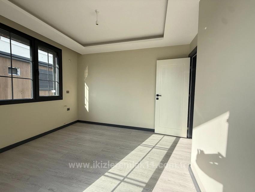 Brandneue, Freistehende Luxusvilla Mit Pool In Seferihisar Doğanbey Zu Verkaufen