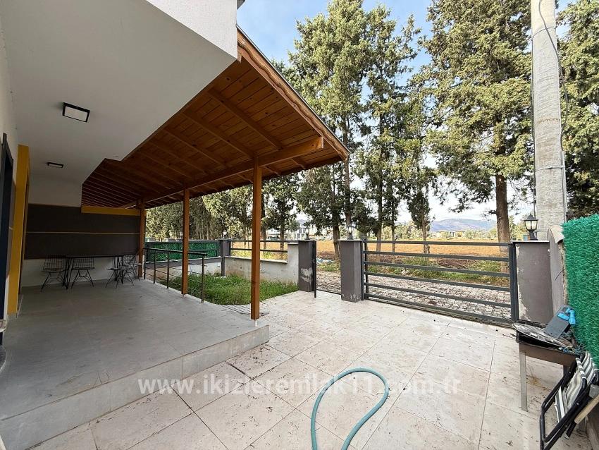 3+1-Zimmer Villa Zu verkaufen in Bengiler Bz. Seferihisar Ürkmez - 170 m²